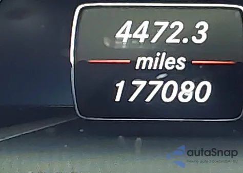 2015 Mercedes-Benz Glk 350 4Matic z USA, uszkodzony, nr VIN WDCGG8JB1FG361319